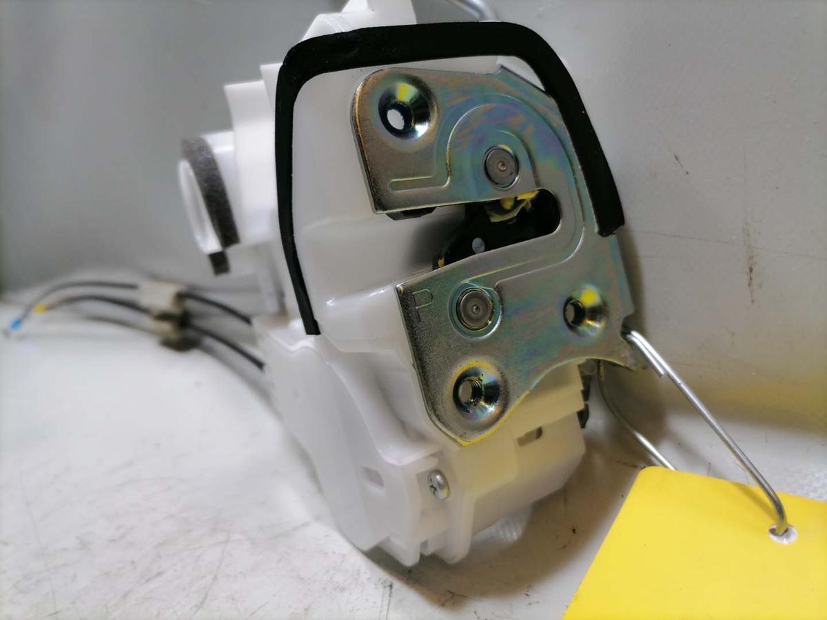 Mitsubishi Eclipse Cross original T&uuml;rschloss vorn rechts Bj.2023